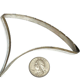 Glyptic Monumental Loops